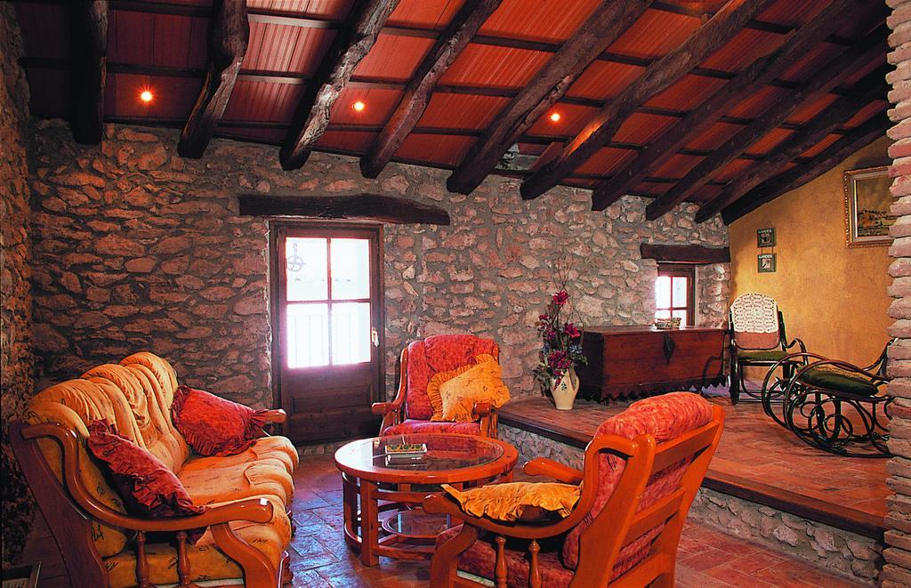 Hotel Restaurante La Masieta Creixell Ngoại thất bức ảnh