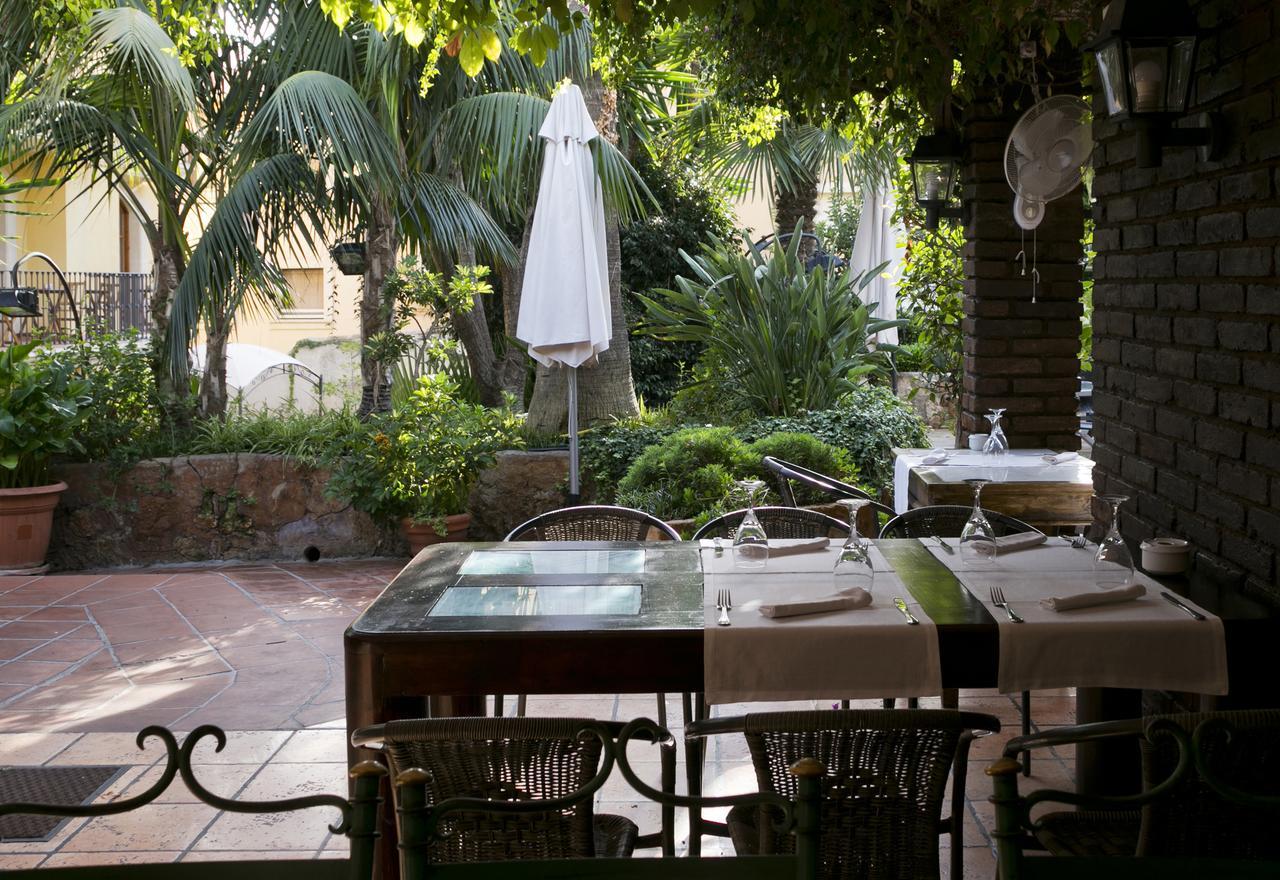 Hotel Restaurante La Masieta Creixell Ngoại thất bức ảnh