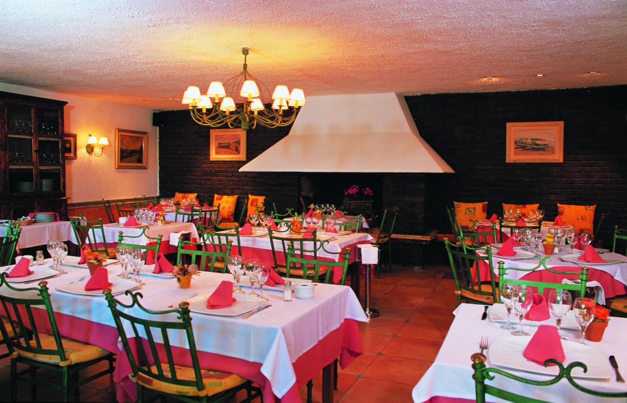 Hotel Restaurante La Masieta Creixell Ngoại thất bức ảnh