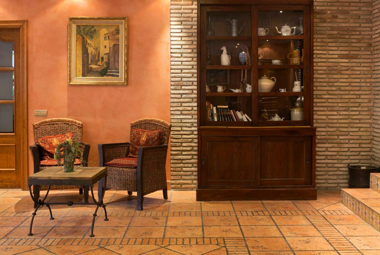 Hotel Restaurante La Masieta Creixell Ngoại thất bức ảnh