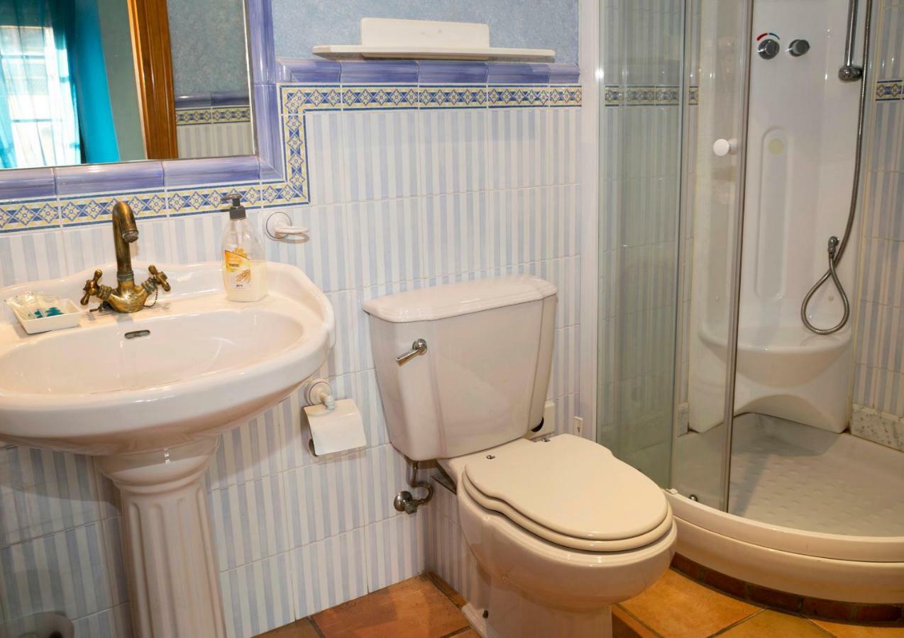Hotel Restaurante La Masieta Creixell Ngoại thất bức ảnh